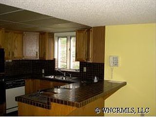 5th image of 12 La Vista Dr