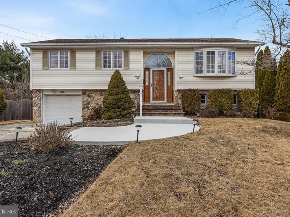 206 Downing Rd, Somerdale, NJ 08083