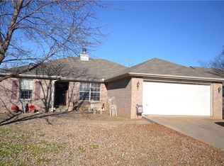 1844 Oxford Pl, Springdale, AR 72764