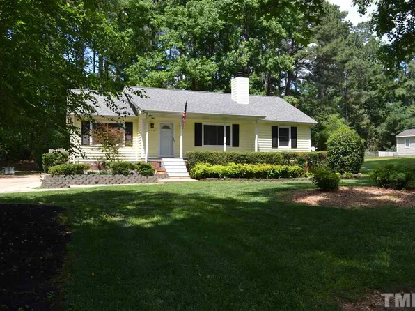 9812 Gralyn Rd, Raleigh, NC 27613