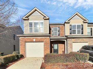 5952 Carrollton Ln, Charlotte, NC 28210