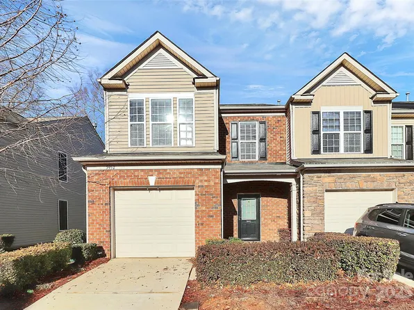 5952 Carrollton Ln, Charlotte, NC 28210