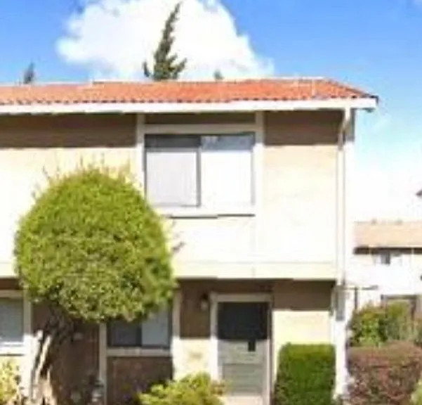 2545 Vallejo St — Photo 1