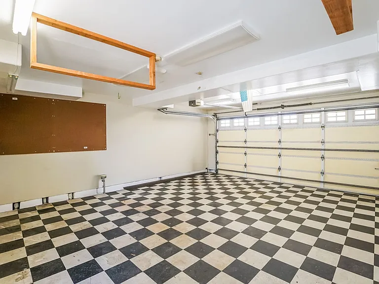 520 Washington St — Photo 15