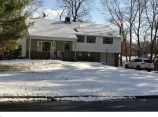 325 Croft Rd, North Wales, PA 19454