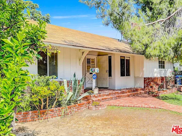 7903 Amestoy Ave, Van Nuys, CA 91406