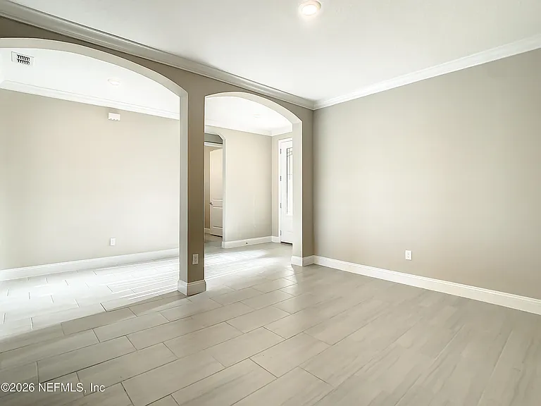 380 Brybar Dr — Photo 5