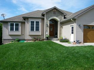 14450 Riverview Dr, Savannah, MO 64485