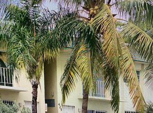 425 NE 32nd St APT 2, Miami, FL 33137