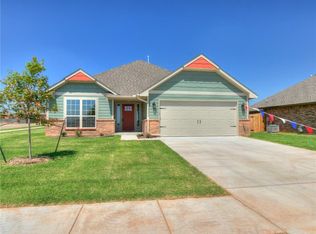 701 Redvine Rd, Yukon, OK 73099