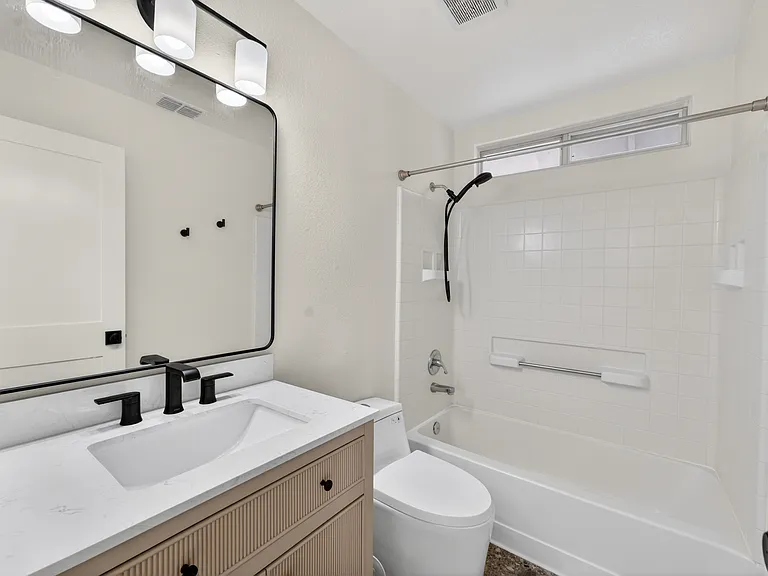 1133 Sandy Creek Dr — Photo 29