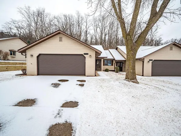 1719 Cobblestone Ct, Red Wing, MN 55066