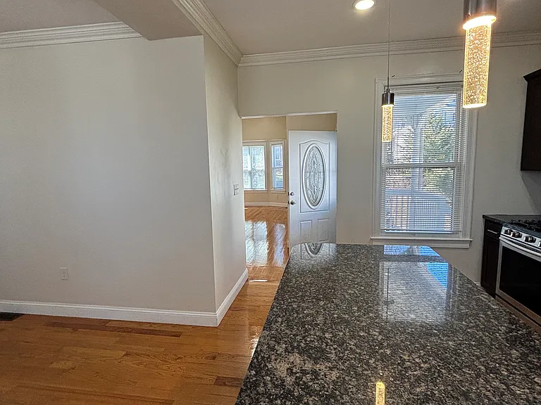 9 Nottingham St #1 — Photo 9