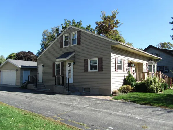 563 W Scott St, Fond Du Lac, WI 54937