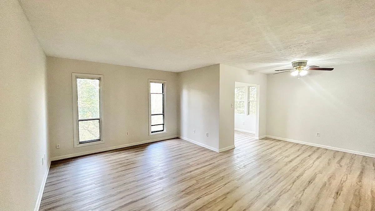 Building Photo - 5153 Roswell Rd #2