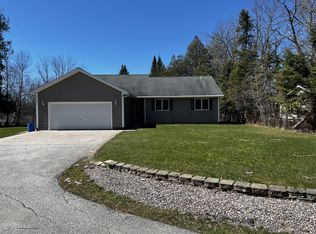 N5036 S Pine River Rd, Hessel, MI 49745