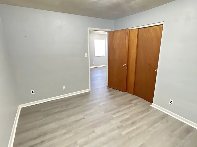 623 Troy St #D — Photo 10