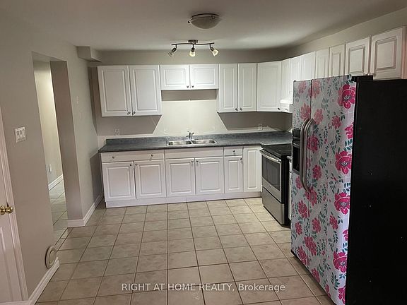 2nd image of 630 Cartier Ave