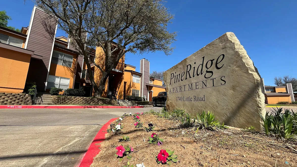 Building Photo - Pine Ridge