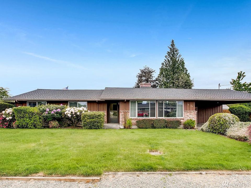 1st image of 1724 10th Ave NW