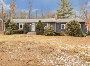 8 Castle Rd, Westford, MA 01886