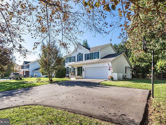 2nd image of 6810 Ridge Rd
