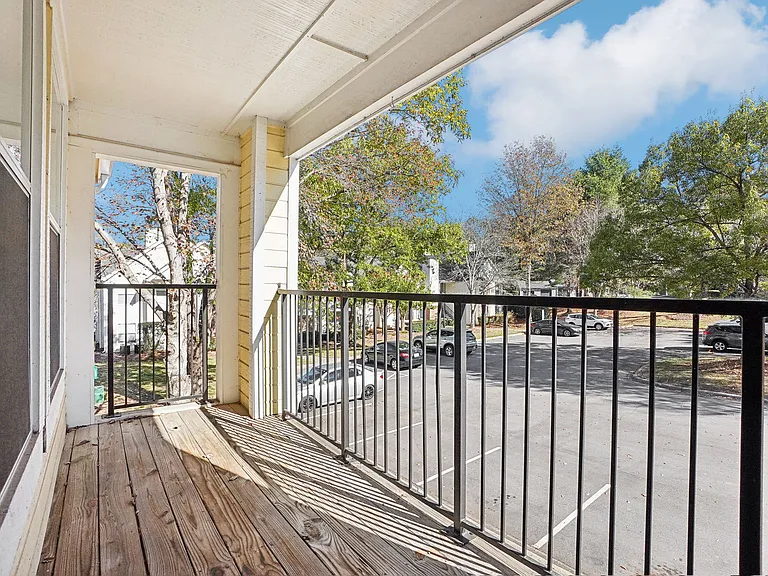 Cambridge Park Apartments — Photo 122