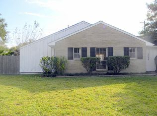 7035 Roos Rd, Houston, TX 77074