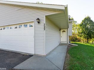 722 Reo Rd, Watertown, MN 55388