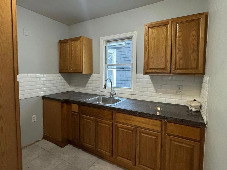 1st image of 63-65 Lindsley Ave #2