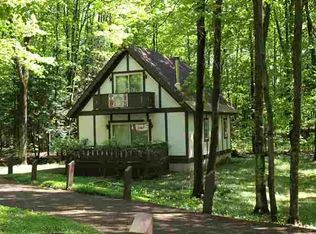 436 Duvernay Ln, Harbor Springs, MI 49740