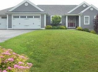 109 Grandvue Dr, Beaver, PA 15009