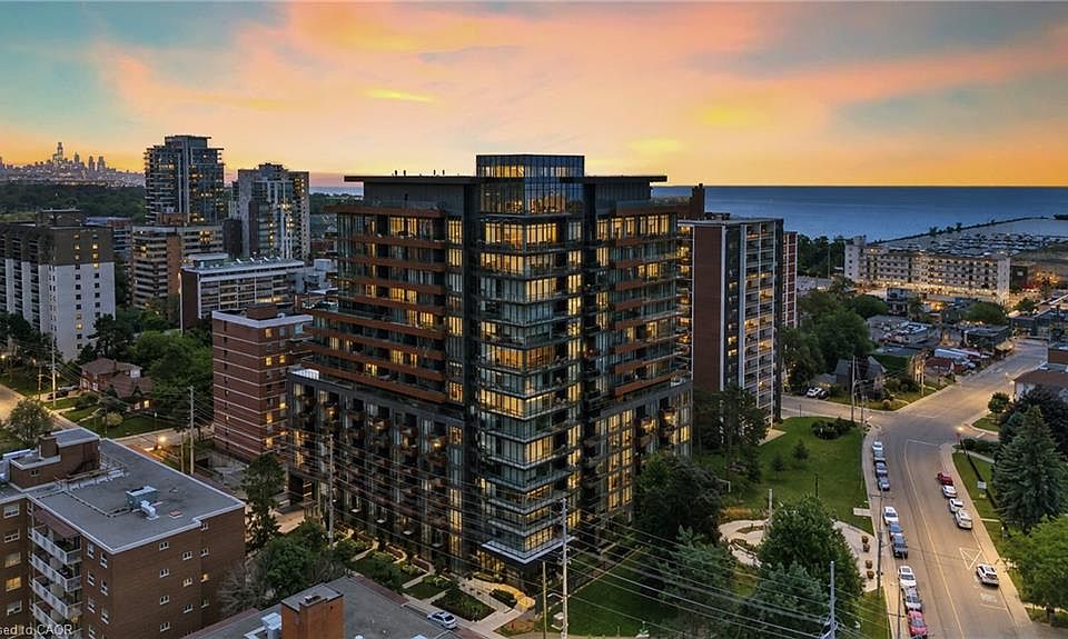 1st image of 21 Park St E #717
