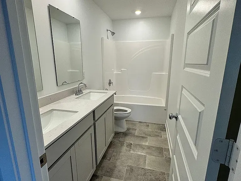 422 W Michigan St — Photo 10