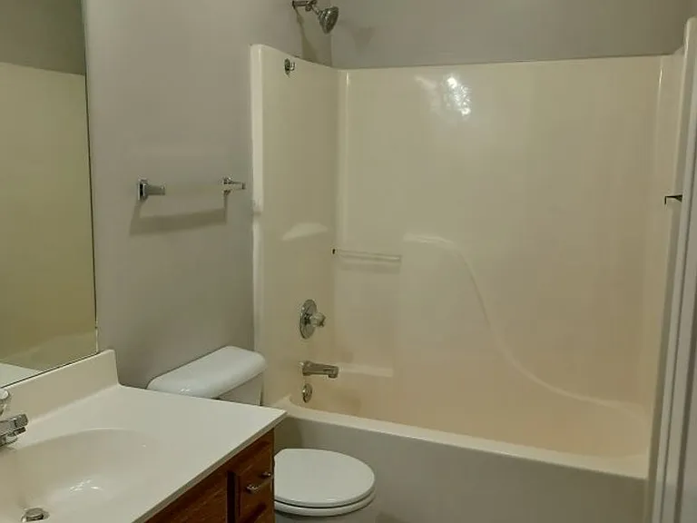 2860 Maple Cir — Photo 13