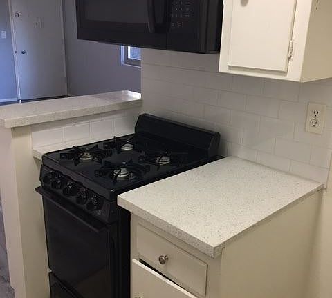 5th image of 4201 Arch Dr APT 04
