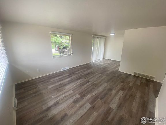 3rd image of 1120-1122 E 15th St N #1120-1122