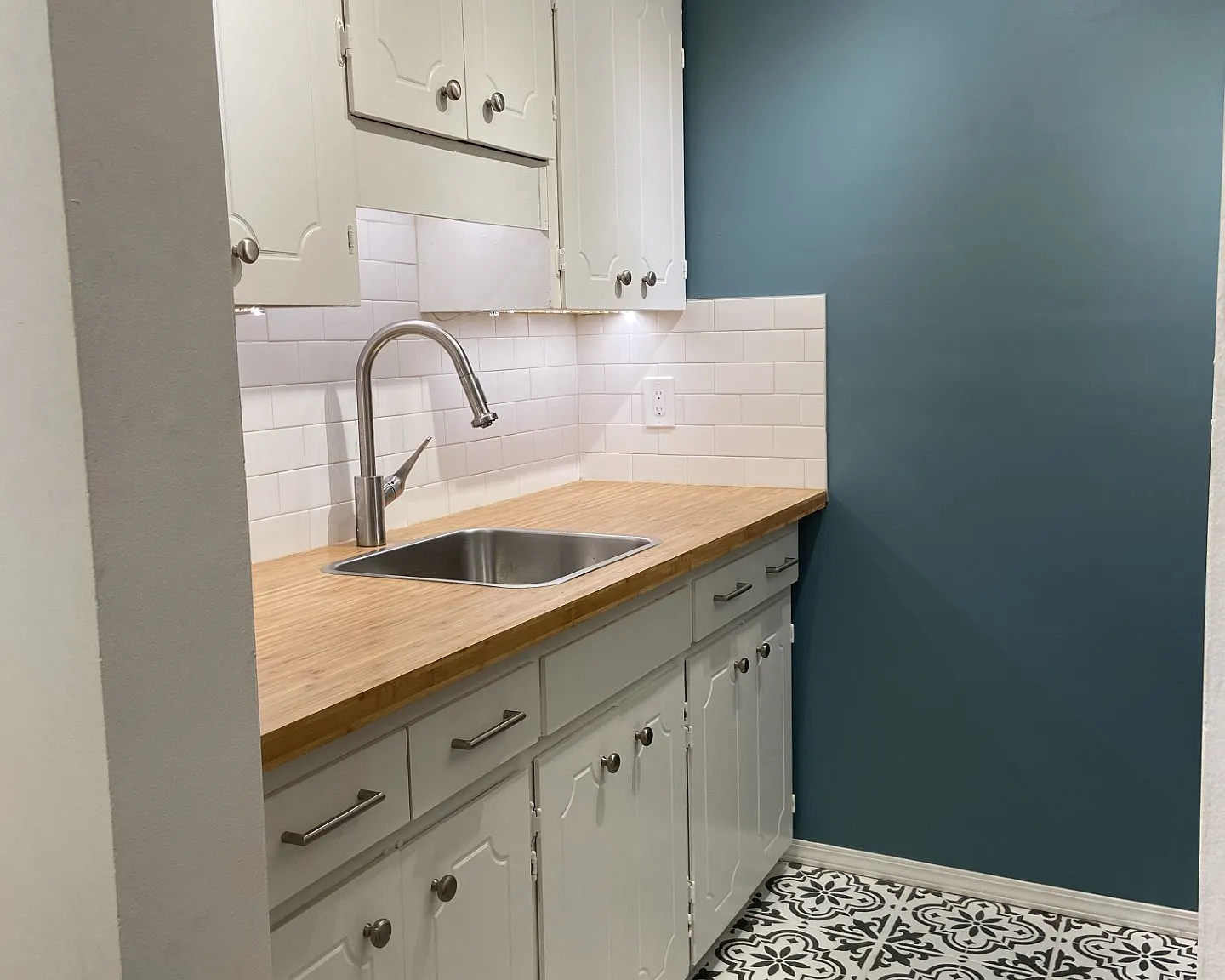 2 bed, 680 sqft, $2,000 — Photo 2