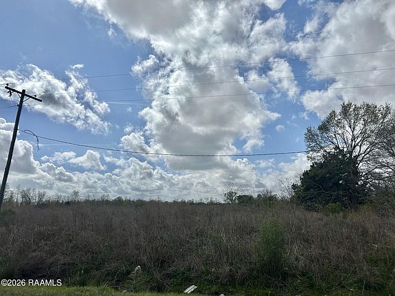 2nd image of Pine Point Rd