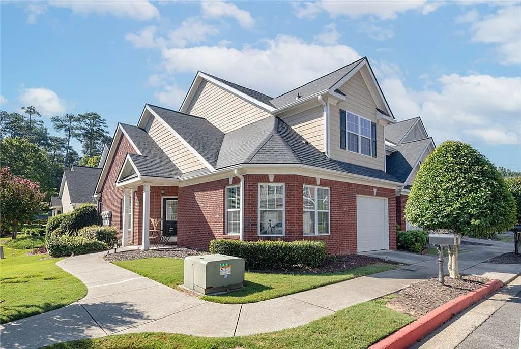 3 bed, 2.5 bath, 1688 sqft, $3,150 — Photo 1