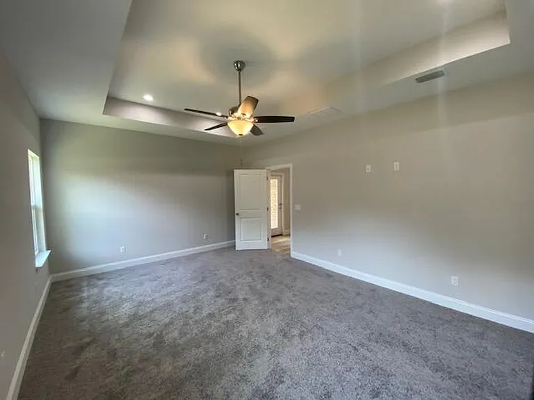 422 Little John Rd — Photo 29