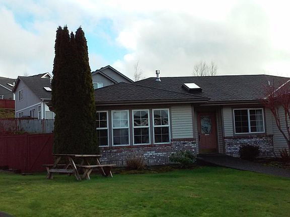 Huge irregular corner yard