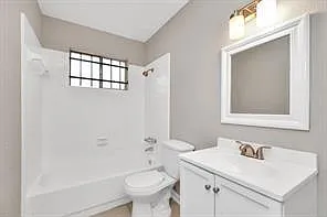12811 Glenhollow Dr — Photo 8