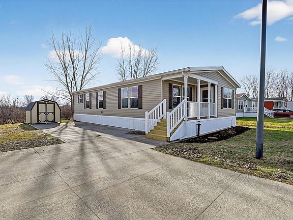 Exterior Image-3-Clayton 185 River Valley Estates