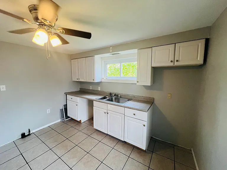 7007 McClure Ave #2R — Photo 8