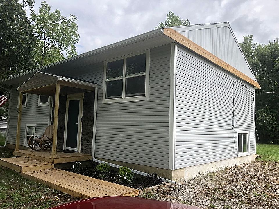 1st image of 3084 Burris Dr
