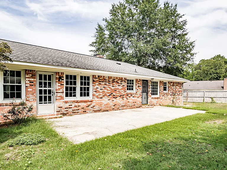 2704 Powhatan Dr — Photo 13
