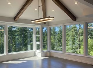 3790 Bayridge Ave #1, West Vancouver, BC V7V3J2