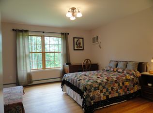 69 Barger St, Putnam Valley, NY 10579