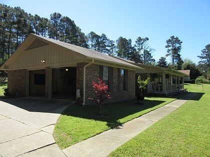 3rd image of 35 Chinquepin Dr